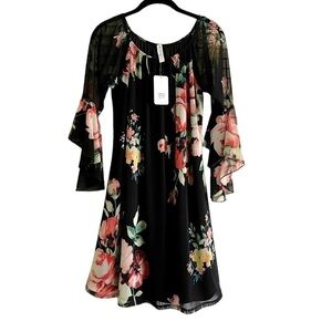 PAISLEYGRACE, NWT, FLOWERED, SHEER OVERLAY DRESS. SMOCKED, FULL DRESS. SIZE S